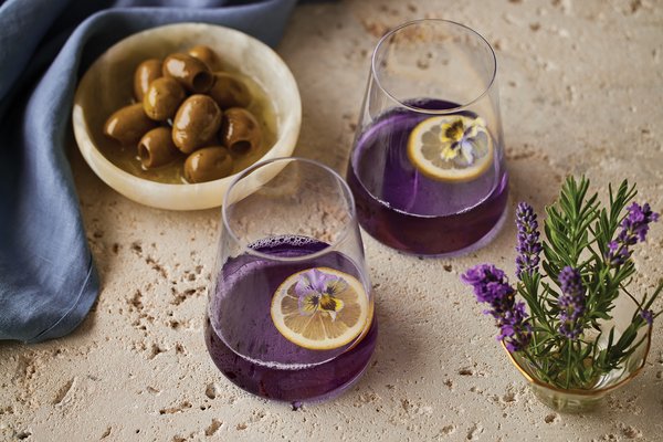 Lavender Spritz Cocktail Recipe | Diners Club International
