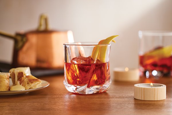 The Alps Negroni Cocktail Recipe | Diners Club International